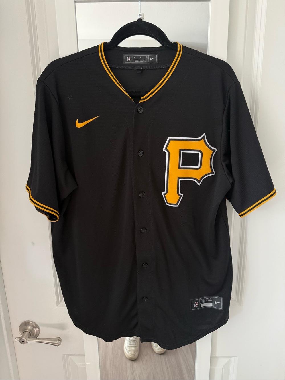 Nike Pittsburgh Pirates Ke’Bryan Hayes #13 MLB Baseball Jersey Black Men’s M - Picture 2 of 6